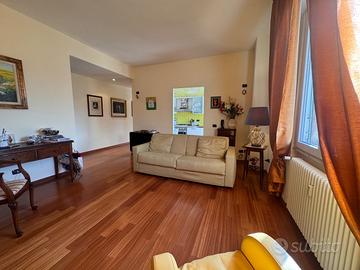 Splendido appartamento Ceparana