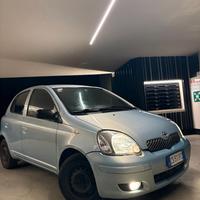 Toyota Yaris 1.3 benzina –  ideale neopatentati