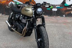 Triumph bonneville t100