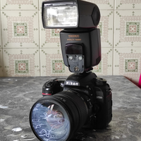 Fotocamera Nikon D7500 con flash praticamente nuov