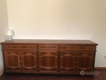 credenza in legno stile classico