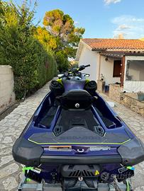 Moto d'acqua seadoo 300 rxp