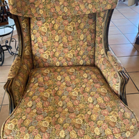 Coppia di Bergere in noce di linea Luigi XVI