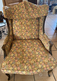 Coppia di Bergere in noce di linea Luigi XVI