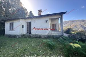 Casa, Castell'Umberto.