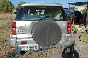 Rav4 3porte del 2003 sinistrata