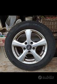 Cerchi in lega e gomme invernali come da foto