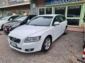 VOLVO - V50