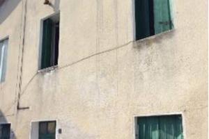 Immobile in asta di 170 m² con 3 locali e box auto
