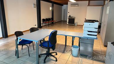 Postazione ufficio compelta