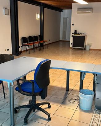 Postazione ufficio compelta
