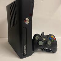Xbox 360 Slim  - funzionante - nera