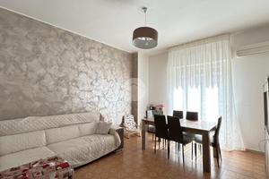 4 LOCALI A GROTTAMMARE