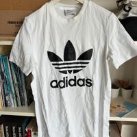 t shirt adidas nuova solo lavata