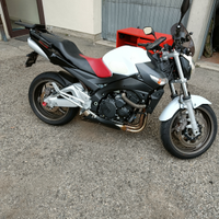 Suzuki GSR 600