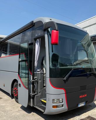 Man Pullman Camperizzato 12 metri 18qli
