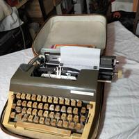 Macchina da scrivere portatile