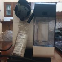 macchina da caffè Nespresso Lattissima Touch di De