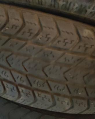treno pneumatici attacchi Fiat