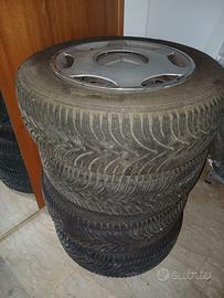 treno pneumatici invernali Kleber 195/65 R15
