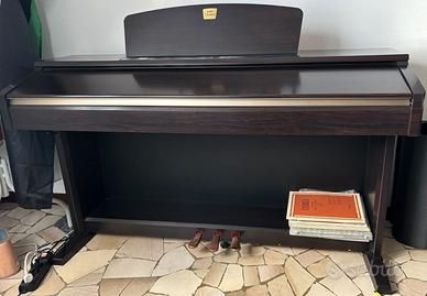 Yamaha clp 120