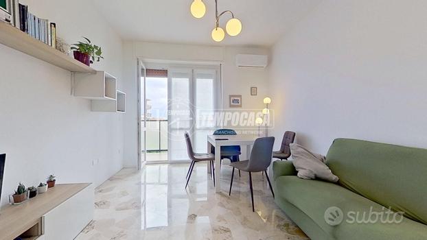 BILOCALE CON DOPPIO BALCONE