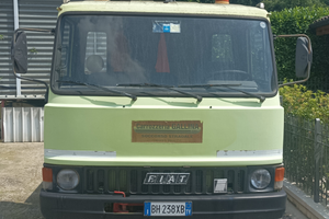 Carro attrezzi per soccorso stradale