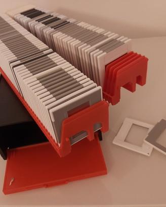 Caricatori e telaietti diapositive