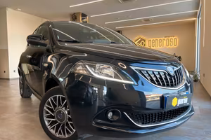 Lancia Ypsilon 1.0 FireFly 5 porte S&S Hybrid Gold