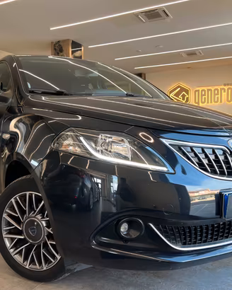 Lancia Ypsilon 1.0 FireFly 5 porte S&S Hybrid Gold
