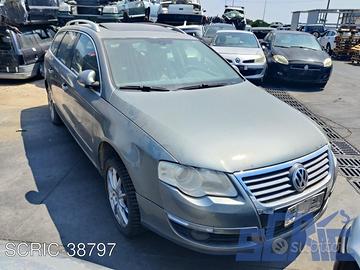 Vw passat variant 3c5 2.0 tdi 140cv ricambi