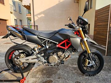 Aprilia Dorsoduro 750 Factory