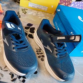 scarpa nuova joma taglia 31