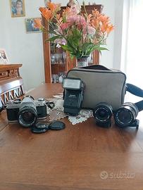 Canon AT-1, tre obbiettivi e un flash
