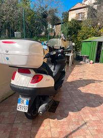 scooter Piaggio X9 evolution 250