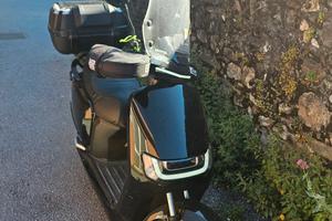 Scooter Elettrico Sunra Robo-S (Eq. 125cc)