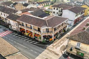 NEGOZIO A LIVRAGA