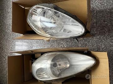 Fanali Fiat grande punto 199