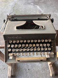 Macchina da scrivere Remington Travel Riter Deluxe