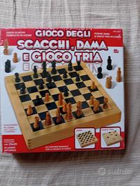 Gioco degli scacchi, dama e tris