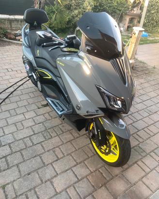 TMax 530