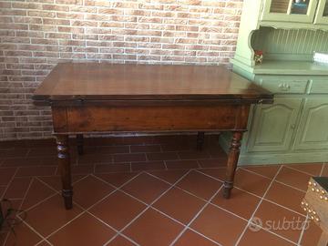 Tavolo antico con apertura a libro