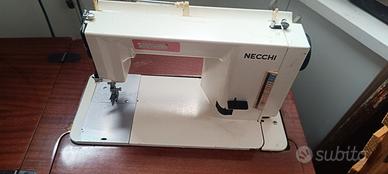 macchina da cucire  elettrica 
