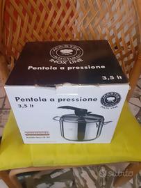 Pentola a pressione nuova 