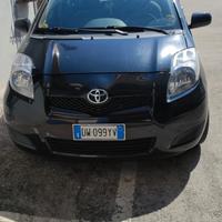 TOYOTA Yaris 1.3 5 porte Sol