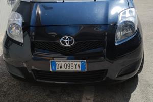 TOYOTA Yaris 1.3 5 porte Sol