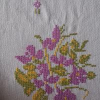 Punto croce  Tovaglia 6 posti fatta a mano. 