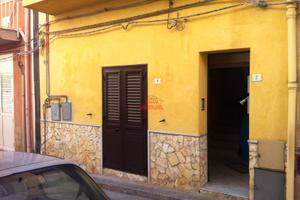 Villabate-piano terra ristrutturato-cod.880
