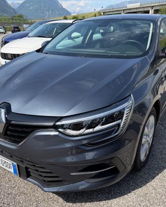 RENAULT Mégane Grand Coupé Mégane Sporter Blue d