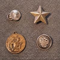 Militaria spille e medaglie